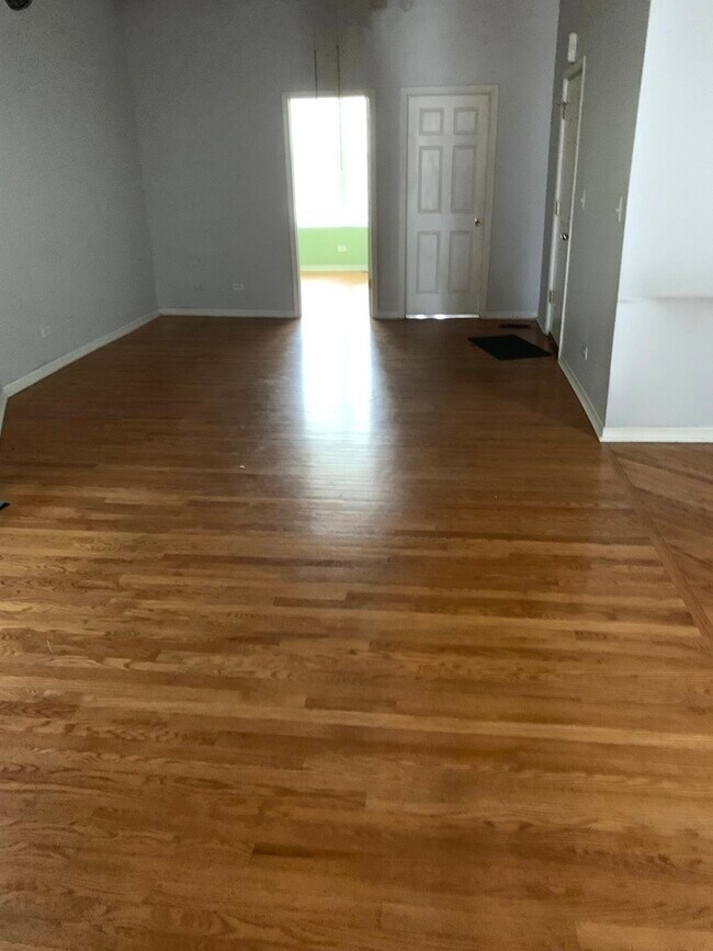 Foto del edificio - 4152 W Armitage Ave