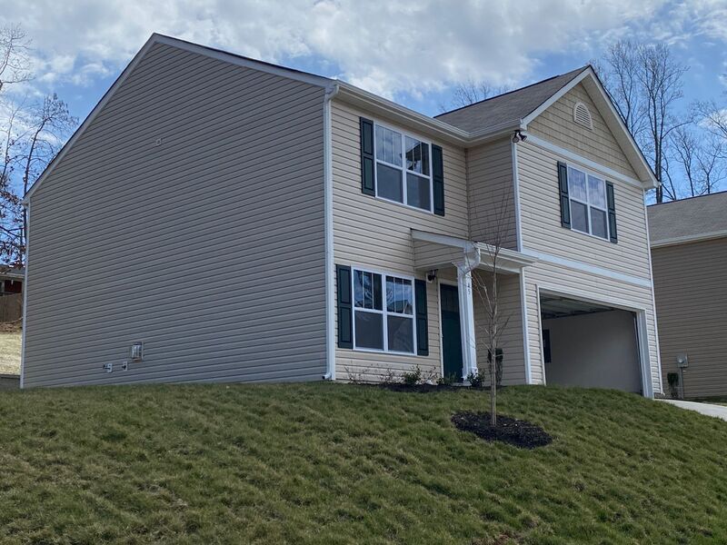 Foto principal - 45 Hamrick Dr