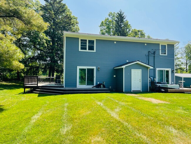 Building Photo - 5540 Bentley Lake Rd