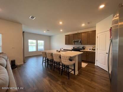 Building Photo - 14185 Epply Dr