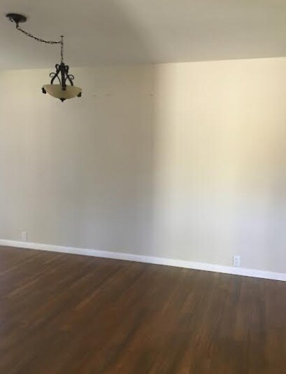 Building Photo - 945 Yarmouth Way