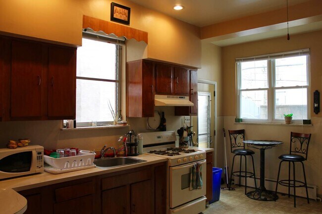 Foto del edificio - Well-maintained Passyunk Square 3 Bedroom ...