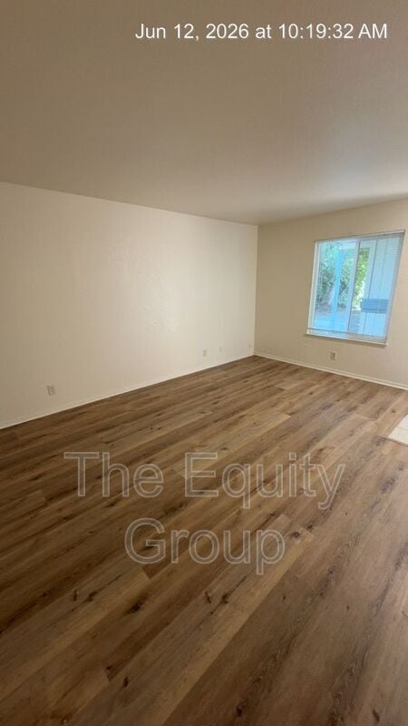 Building Photo - 545 N Divisadero St