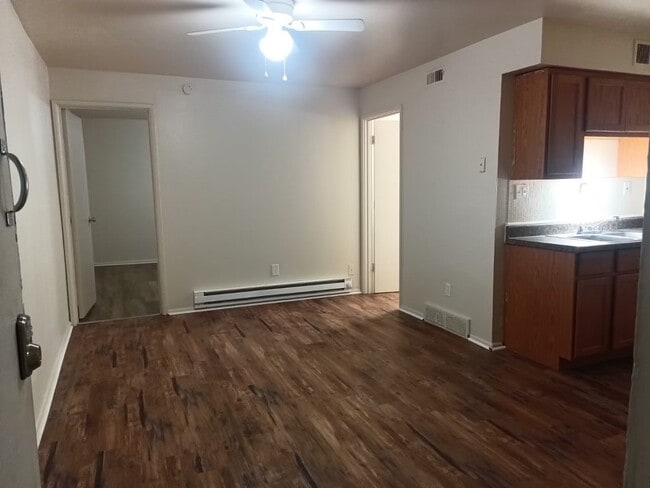 Building Photo - 5828 Stieren Dr