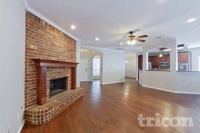 Building Photo - 1435 Red Wolf Dr