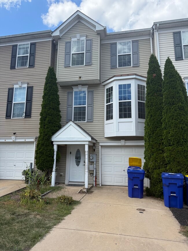 Building Photo - 4089 Forest Hills Ct