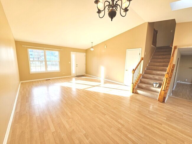 Foto del edificio - 2315 Meadows Ln