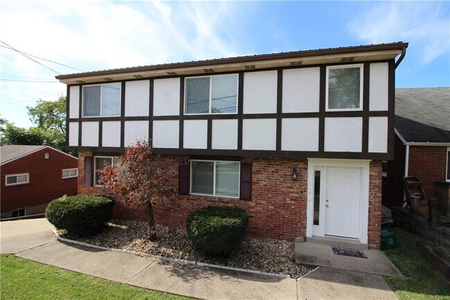 Building Photo - 3077 Mt Troy Rd