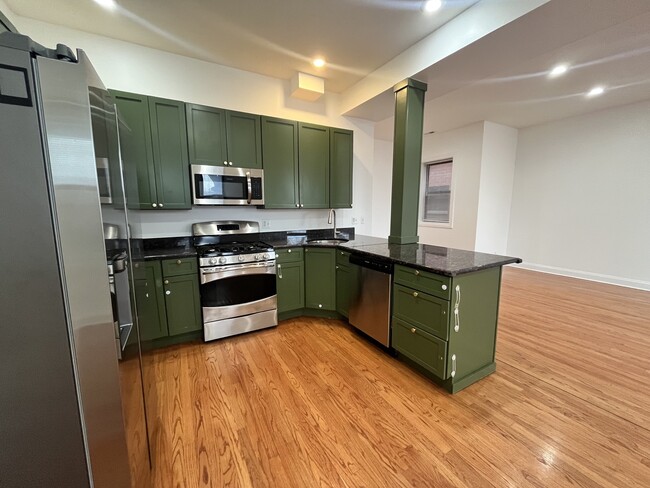 Building Photo - 5172 S Michigan Ave