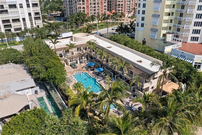 Foto del edificio - 2011 N Ocean Blvd