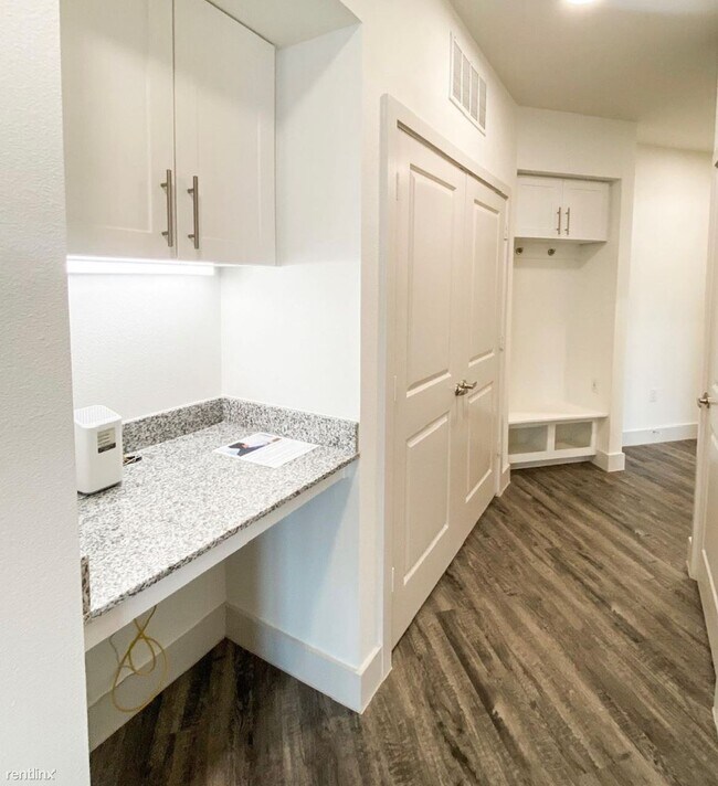 Foto del edificio - 2 br, 2 bath Condo - 2352 Westinghouse Rd ...