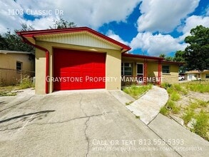 Building Photo - 1103 Classic Dr
