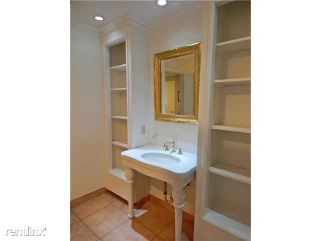 Building Photo - 4085 Georges Way