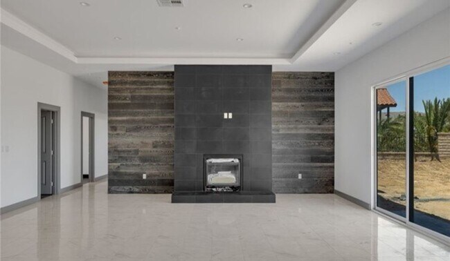 Building Photo - 41446 Manzanita Dr