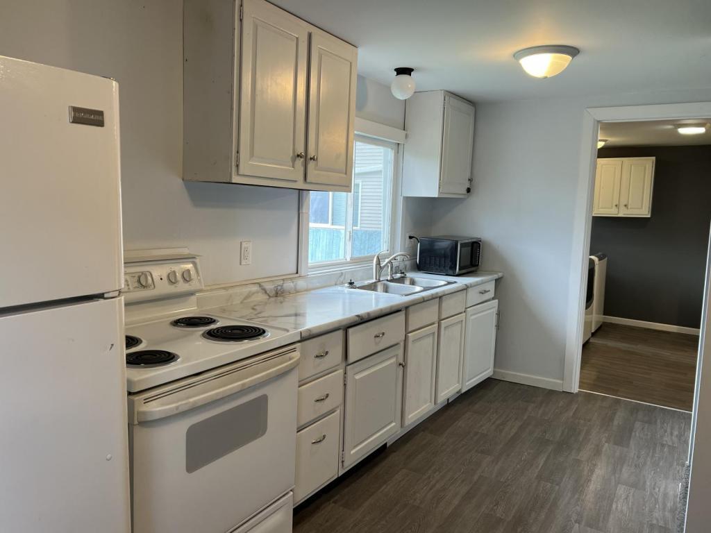 Foto principal - 207 W 4th St