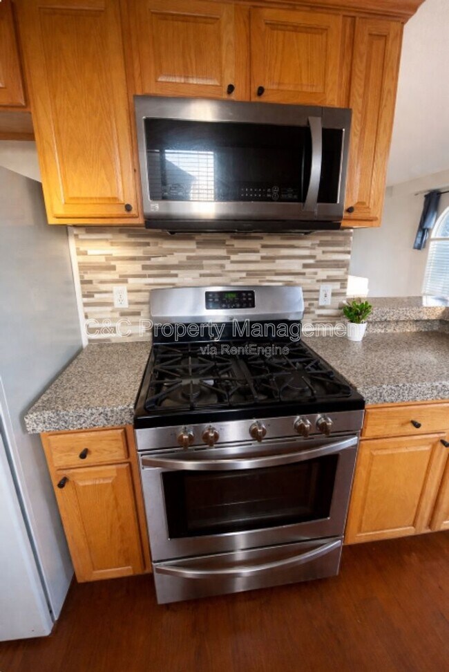 Foto del edificio - 25106 Angelina Ln