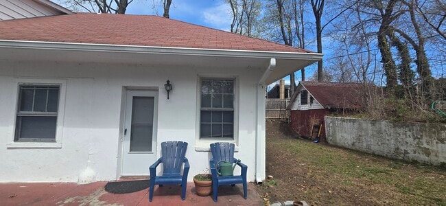 Building Photo - 50 Lisa Dr