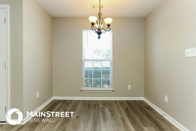 Building Photo - 1060 Overlook Dr