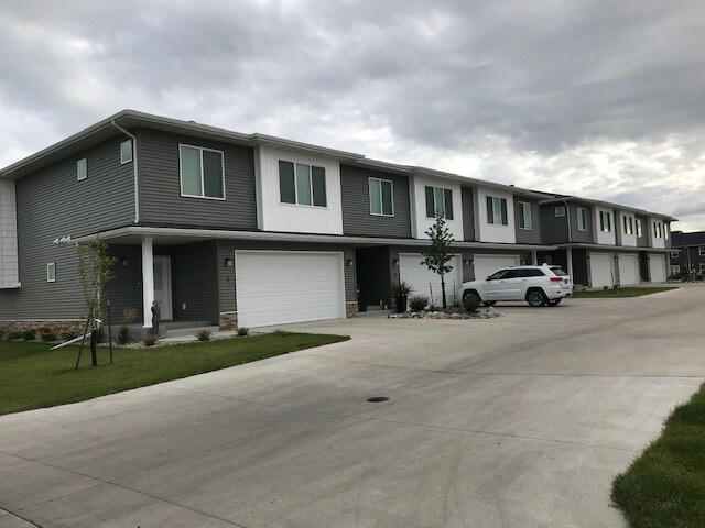 Foto principal - 319 32nd Ave E