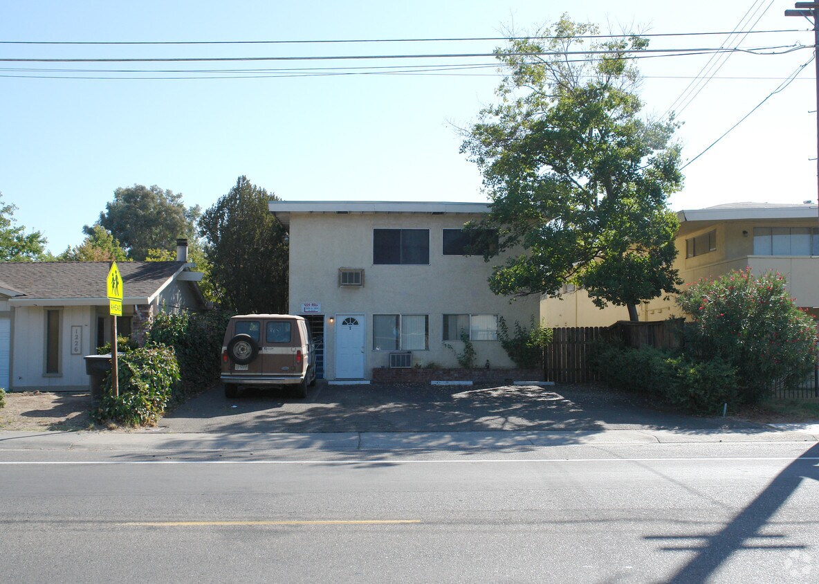 Foto principal - 1220 Bell St
