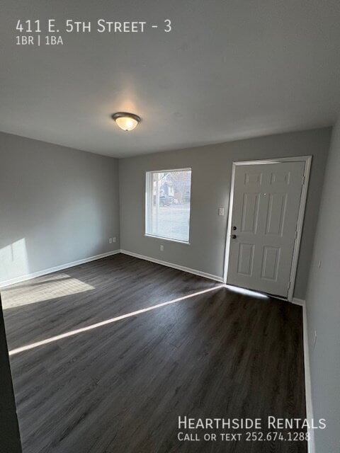 Building Photo - 411 E 5th St