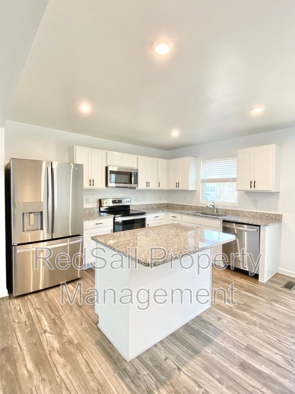 Building Photo - 22 Manilla Cir