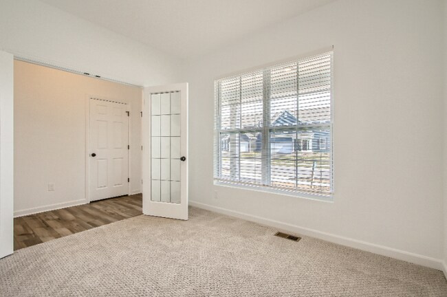 Foto del edificio - 6706 Boone Dr
