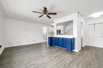 Building Photo - 616 Lucerne Ave