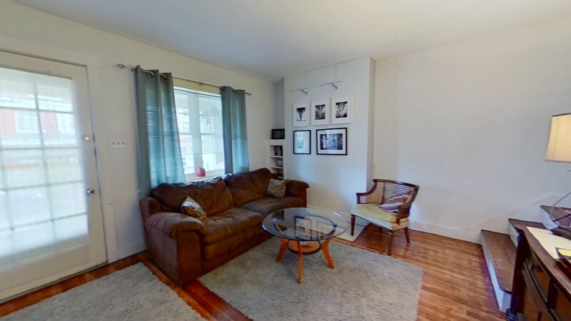 Foto principal - 910 N St Clair St