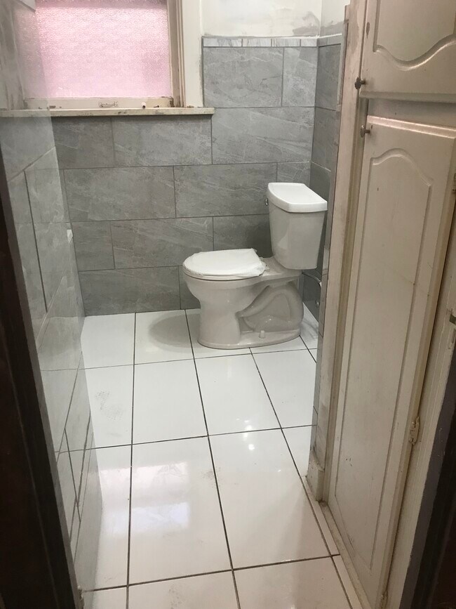 Foto del edificio - 3920 Dover Pl