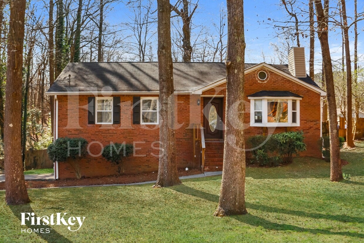 Foto principal - 334 Spring Ridge Dr