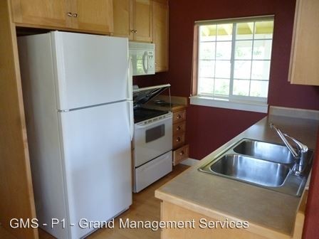 Foto del edificio - 2 br, 2 bath Apartment - 2728 Sherman Avenue