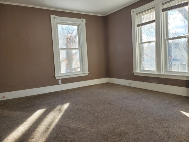 Building Photo - 68 South St