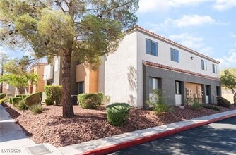 Building Photo - 3151 N Soaring Gulls Dr