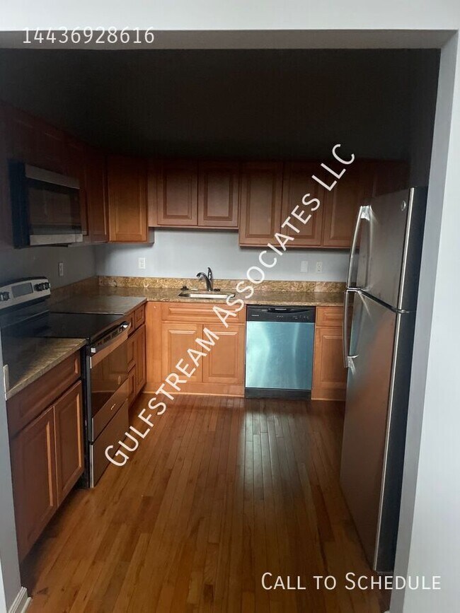 Foto del edificio - 416 N Howard St