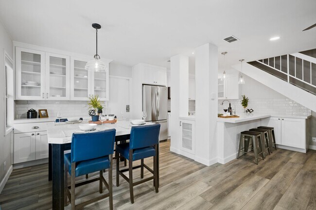 Foto del edificio - 74176 Catalina Way