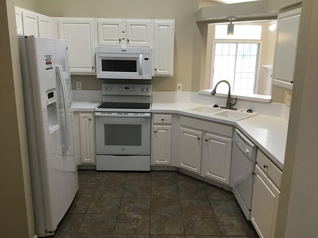 Building Photo - 1530 Roseberry Ct
