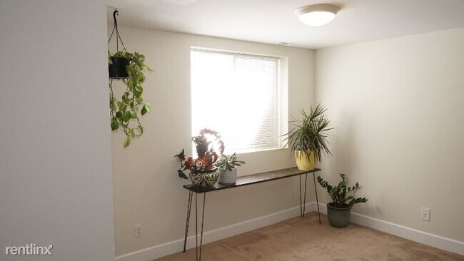 Foto del edificio - 2 br, 1 bath House - 1825 Sussex Street