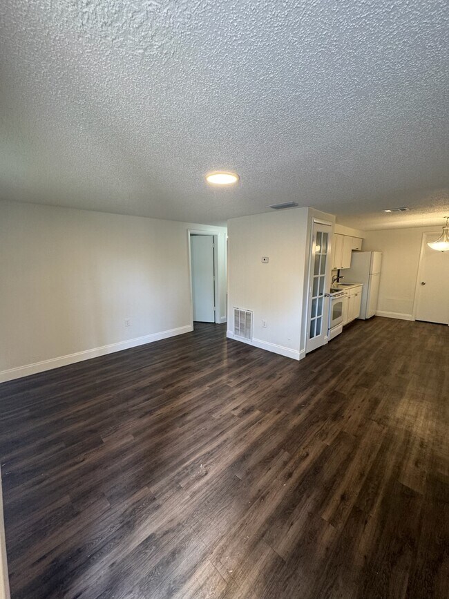 Foto del edificio - 919 34th Ave W
