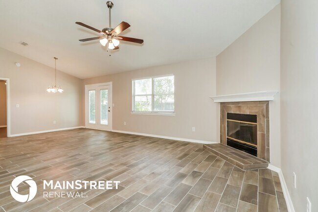 Building Photo - 1312 Cutlass Rd