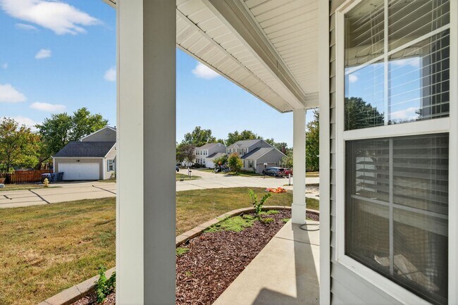 Foto del edificio - Move-In Ready Gem on a Corner Lot in O’Fal...