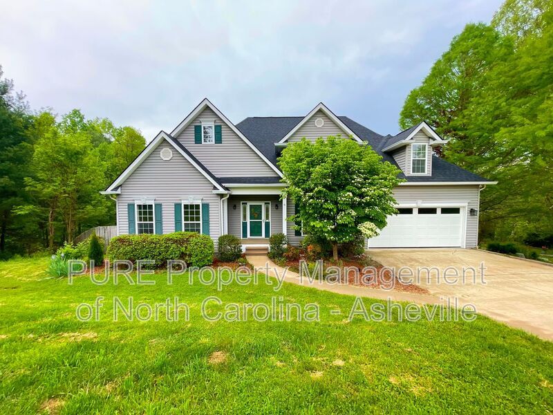 Foto principal - 6 Strawberry Ln