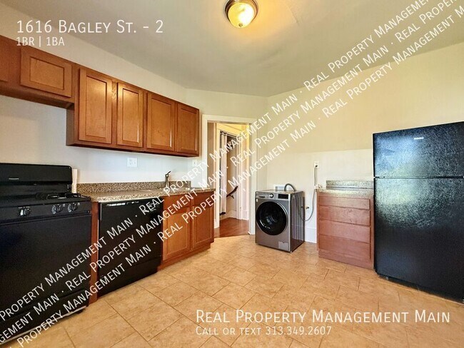 Foto del edificio - 1616 Bagley St