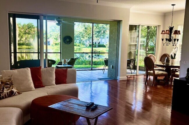 Foto del edificio - 5264 Bouchard Cir