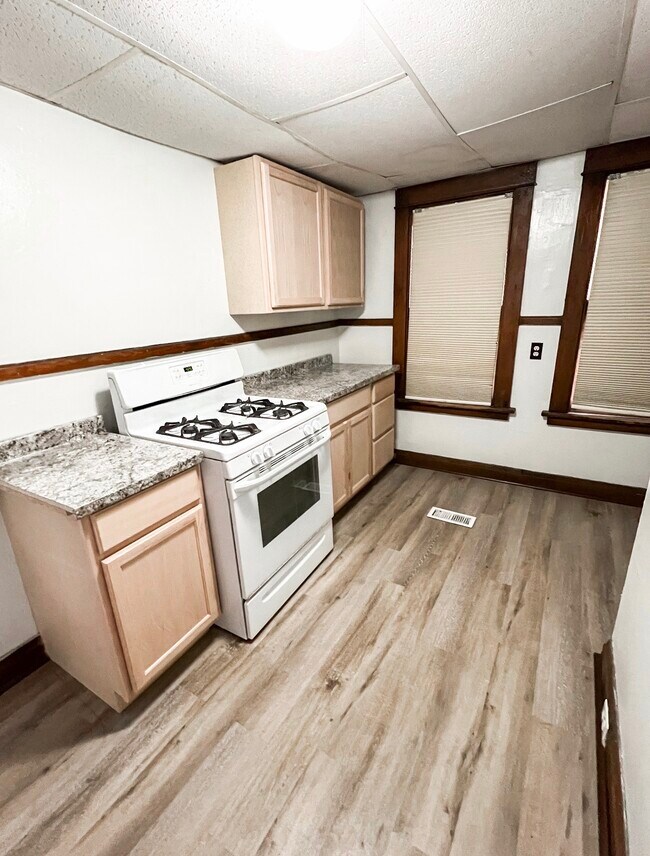 Foto del edificio - 65 Euclid Ave