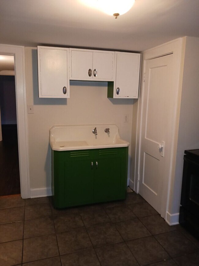 Foto del edificio - 173 Upland Avenue