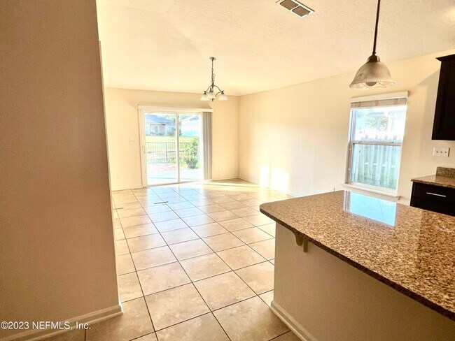 Building Photo - 15938 Bainebridge Dr