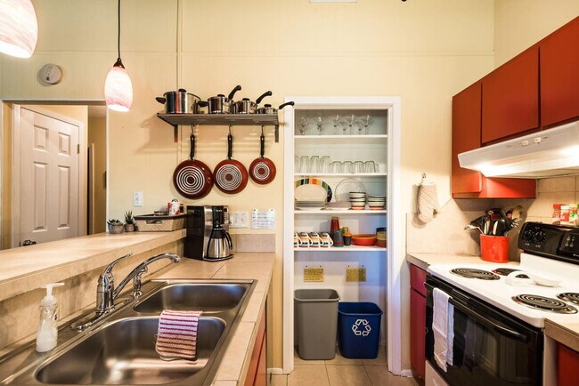 Building Photo - 2307A Trailside Dr