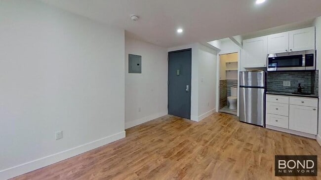 Foto del edificio - 0 bedroom in Manhattan NY 10003