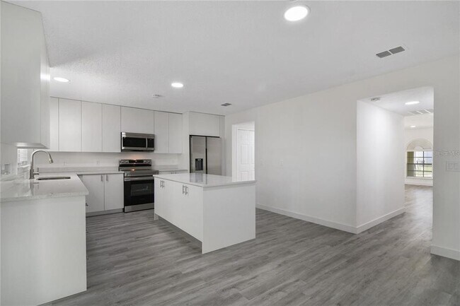 Foto del edificio - 634 Blake Ave